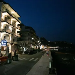 La Riva Hotell